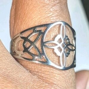 Silvery Stainless  steel Cutout Celtic-knot Style Ring Sz9